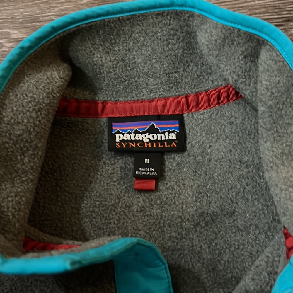 Patagonia Women’s M Synchilla Fleece Gray - Picture 2 of 3